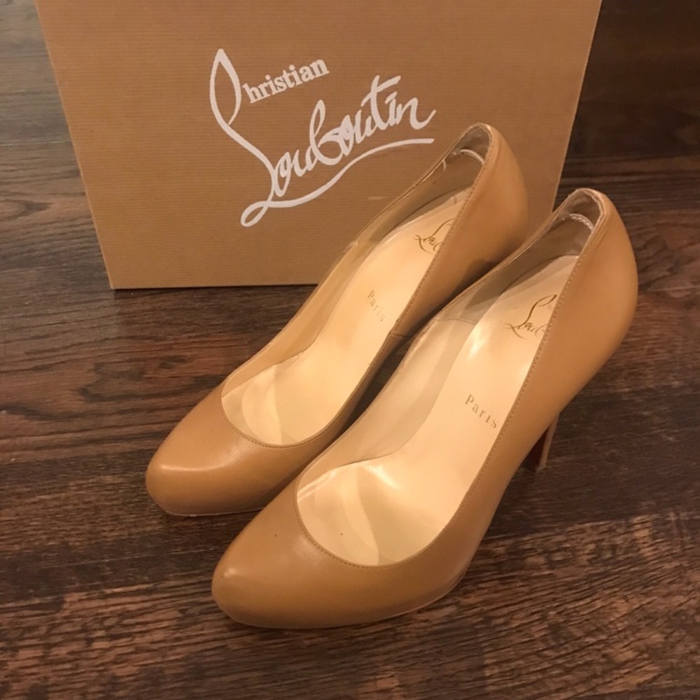 Christian Louboutin Rolando Pumps (Size 38)